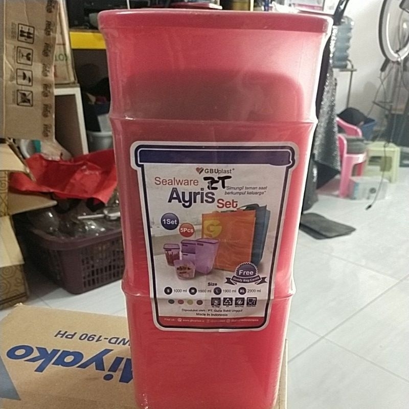 Toples GBU plast Ayris set