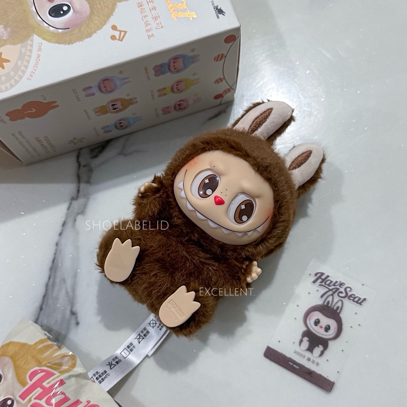 [READYSTOCK] LABUBU V2 HAVE A SEAT SECRET LIMITED EDITION
