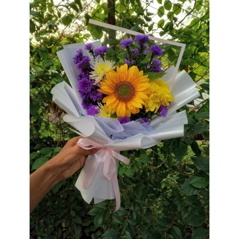 BUKET BUNGA MATAHARI / BUKET BUNGA SEMARANG / BUKET BUNGA WISUDA / BOUQUET BUNGA SEMARANG / BOUQUET 