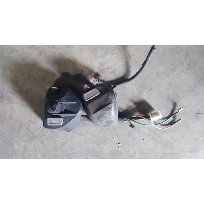 holder kiri kanan Mio j