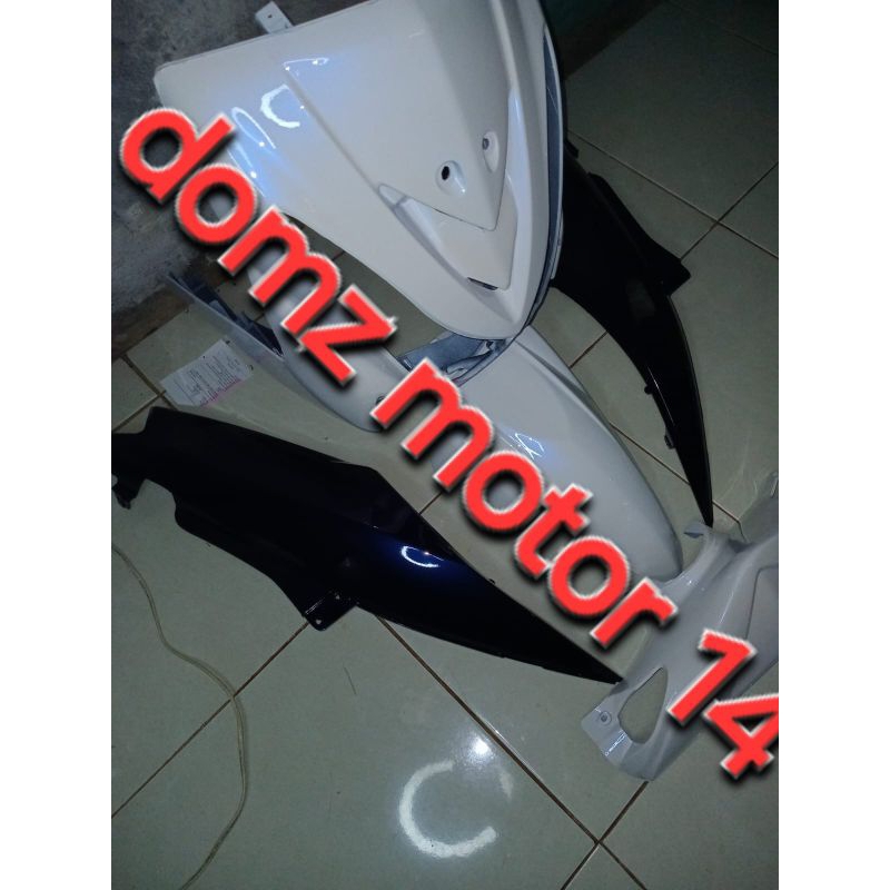 cover body halus yamaha mio soul karbu warna hitam putih lembayung biru
