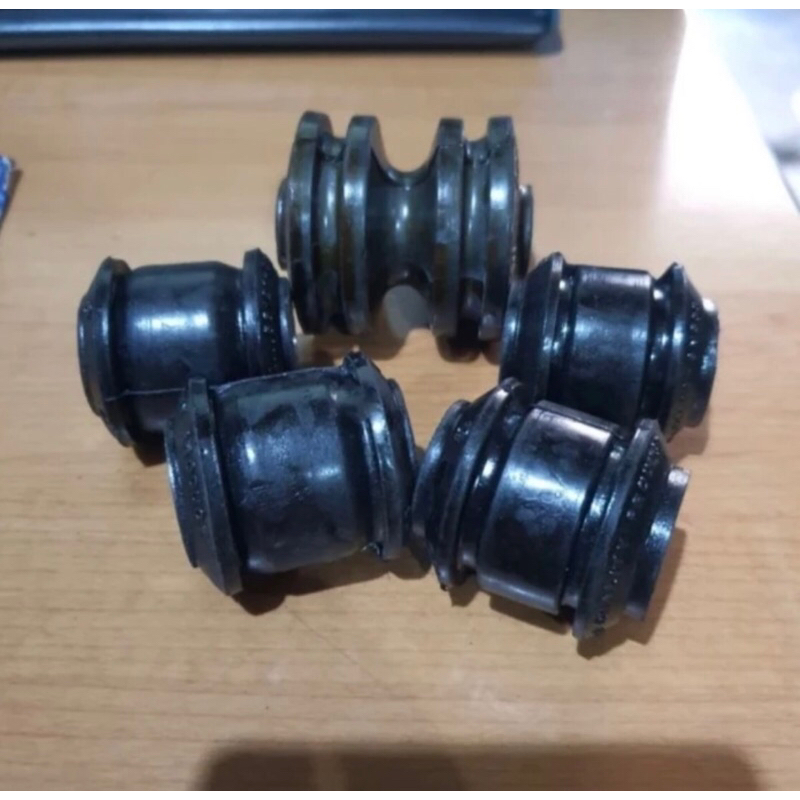 Bushing arm belakang xtrail t30 set bushing karet kaki belakang xtrail t30