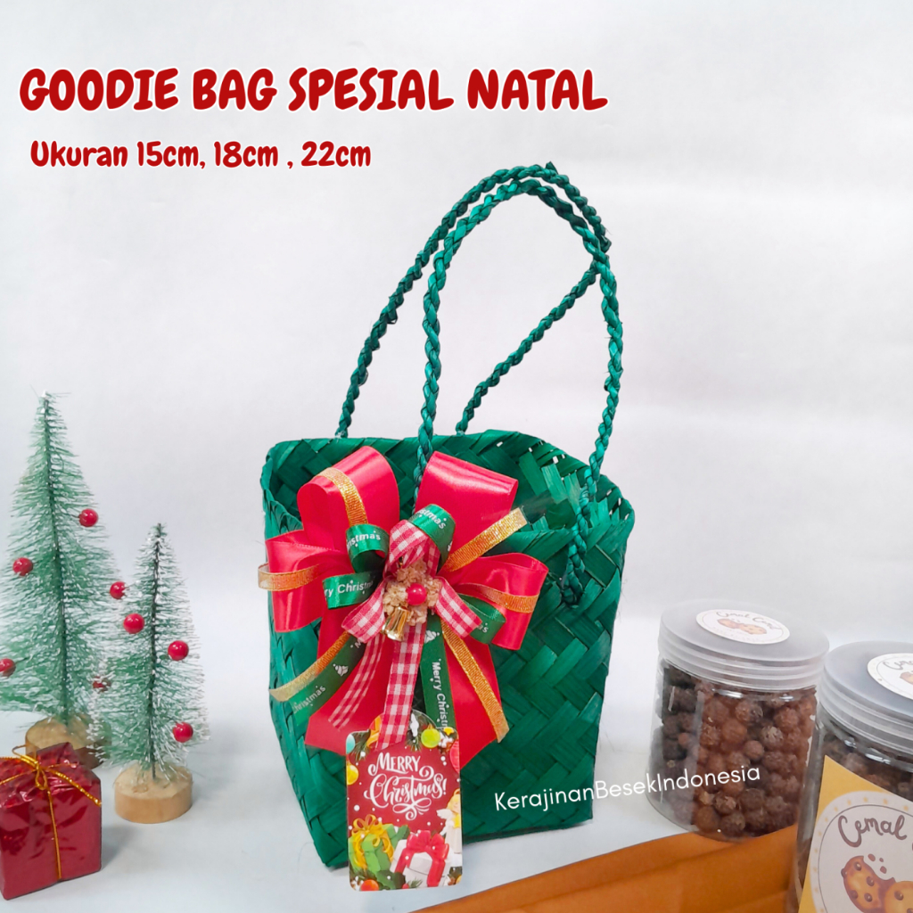 

BANYAK HIASAN GOODIE BAG BINGKISAN PARSEL HAMPERS NATAL FREE TAG INCLUDE PITA Tas besek 15cm,18cm,22cm warna hias pita cookies toples kue kering anyam chraistmas gift