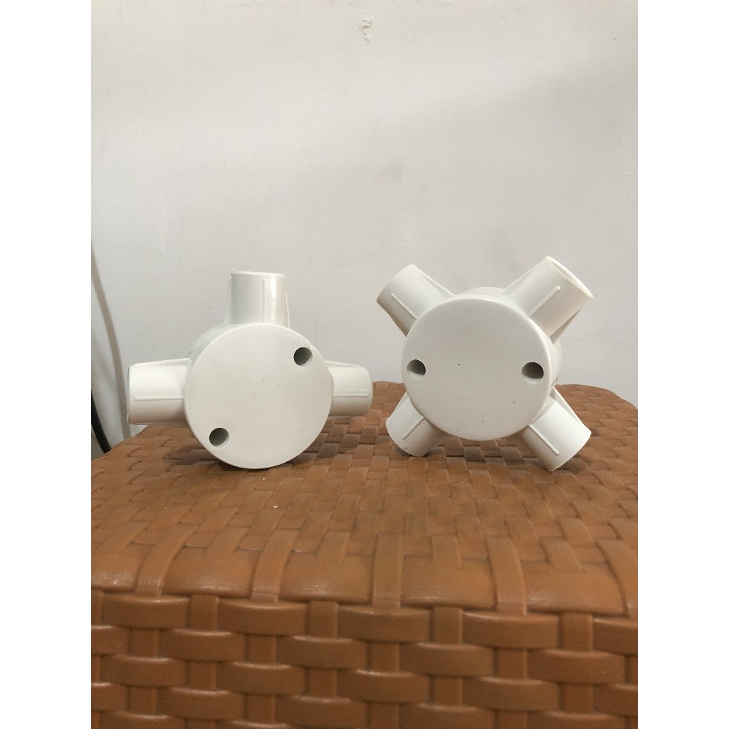 T Dus 3 cabang dan 4 cabang