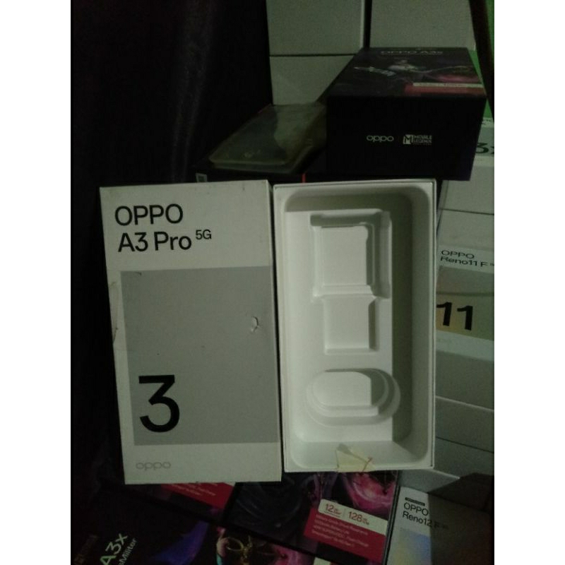 

Dus box hp oppo a3 pro 5g,100%original COPOTAN