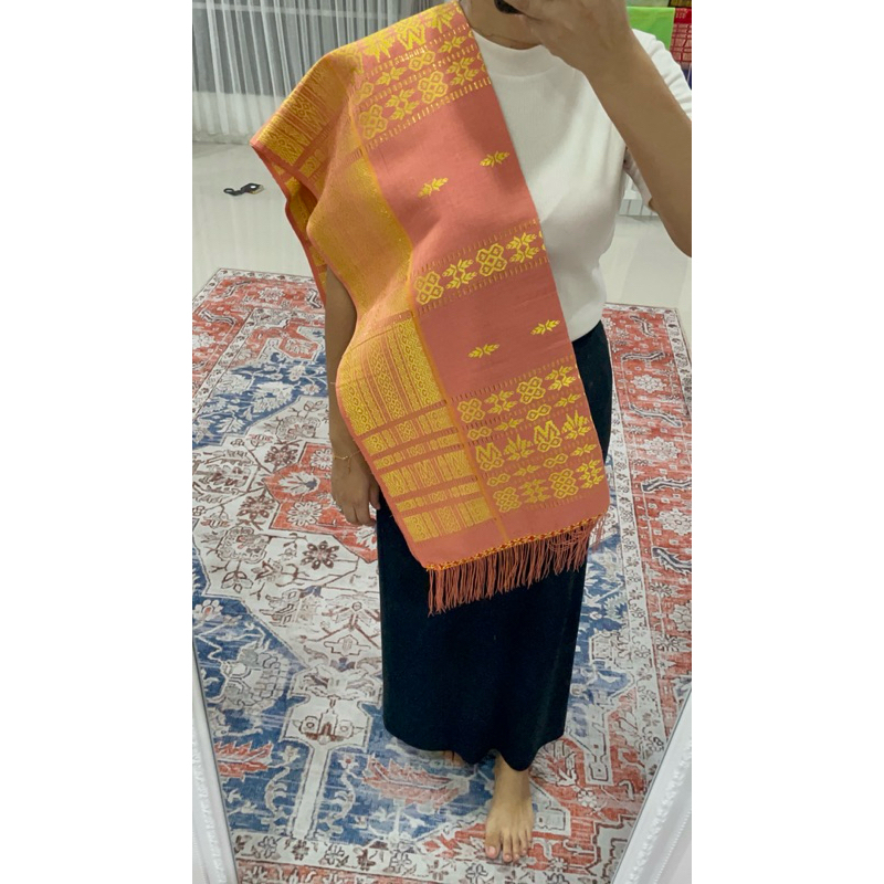 Uis Nipes Karo bahan Sutra