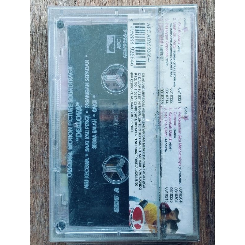 kaset pita soundtrack film Dealova