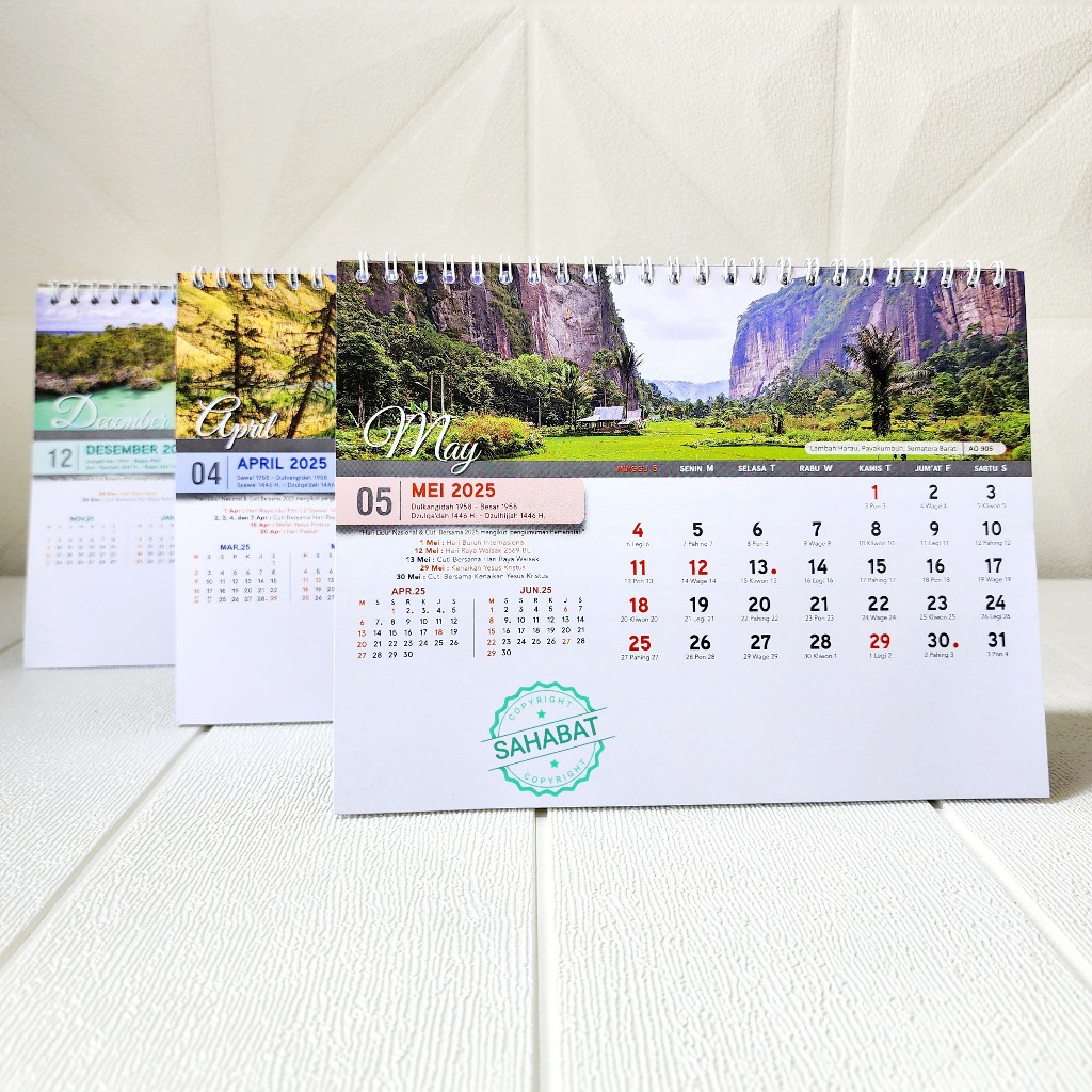 

KALENDER MEJA / KALENDER DUDUK AO TAHUN 2025 MOTIF