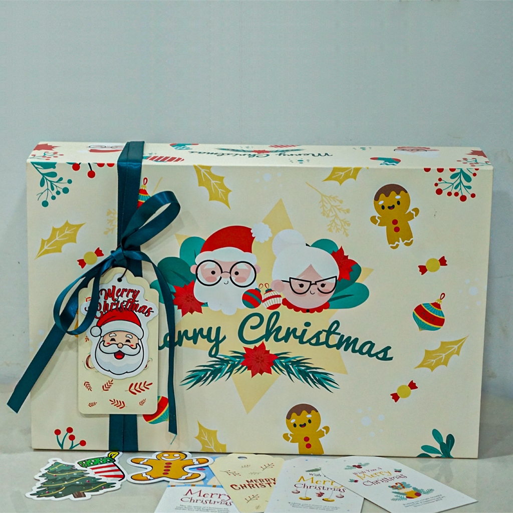 

BOX SLEEVE PREMIUM / KOTAK KUE NATAL CREAM SANTA TAHUN BARU TEMA CHRISTMAS 25 X 15 X 7 CM