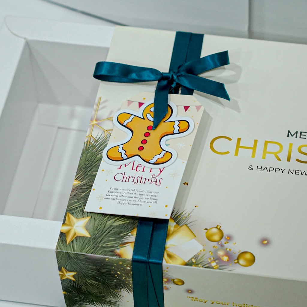 

BOX SLEEVE PREMIUM / KOTAK KUE NATAL GOLD CHRISTMAS TREE TAHUN BARU TEMA CHRISTMAS 25 X 15 X 7 CM
