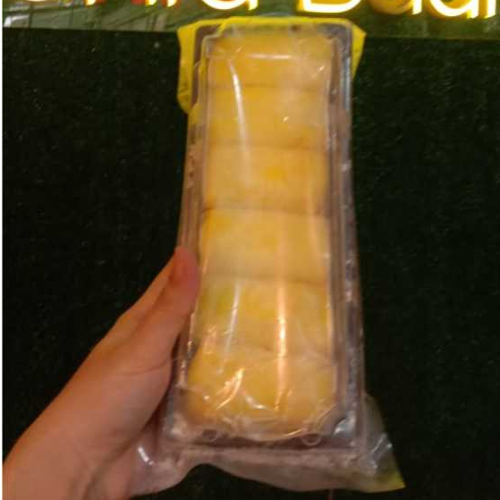 

Pancake Durian premium isi 6