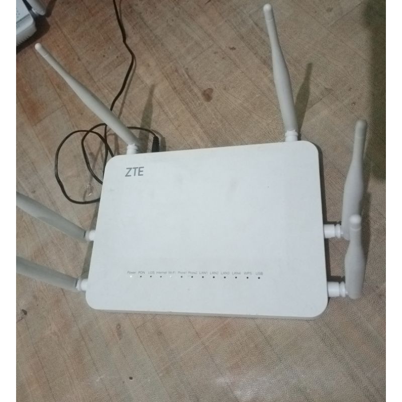 Ont modem Zte premium ZXHN F670 + adaptor