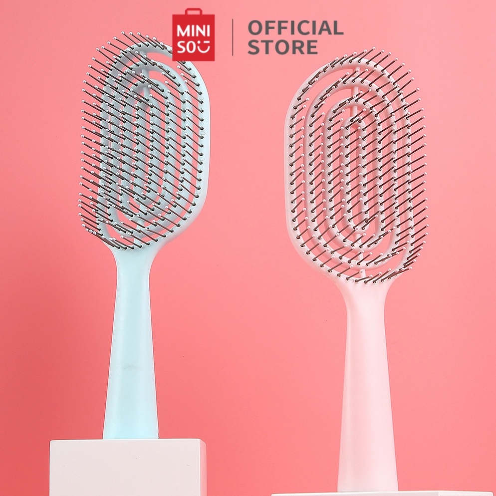 Star seller Miniso sisir rambut mini portabel vertikal membersihkan diri scalp massager sisir kecil 