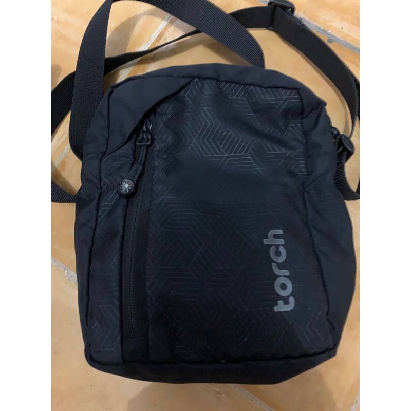 Tas Slempang Torch