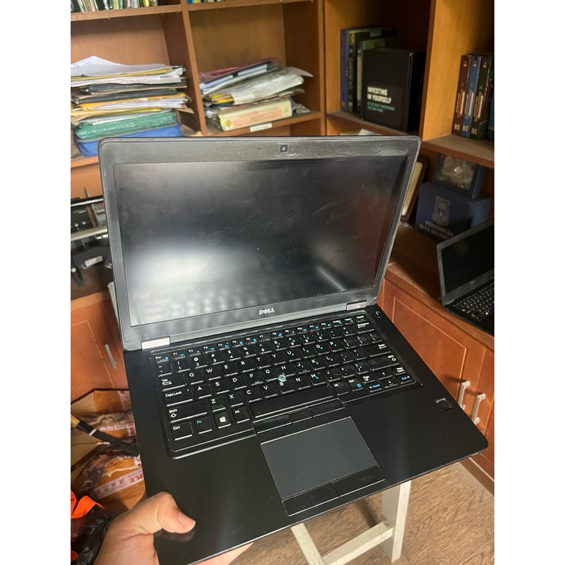 LAPTOP 3 JUTAAN UNTUK KULIAH KERJA PROGRAMING DELL Corei5-7300U RAM 8 GB SSD 256GB