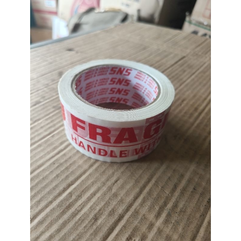 

Lakban Fragile Jangan dibanting Merah/Putih 100 Yard x 48 mm SNS (Sticky N Strong)