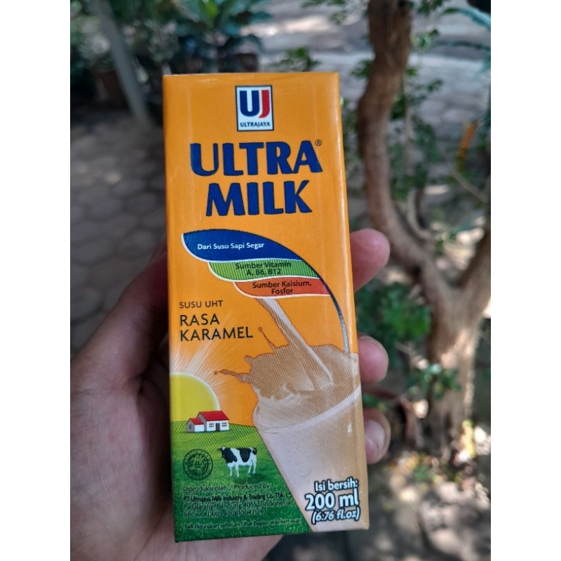 

Ultra milk rasa karamel ukuran 200ml isi 24 pcs