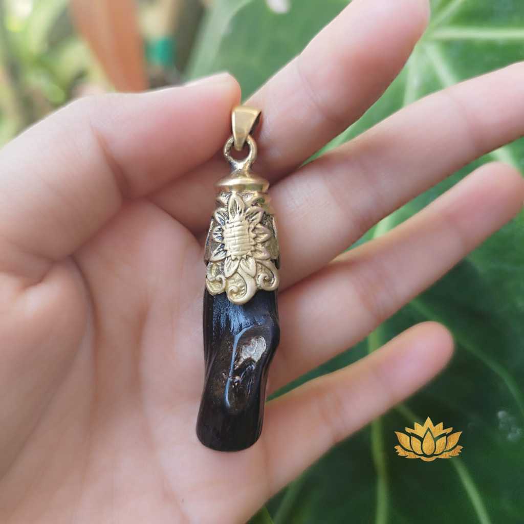 Kalung Bandul Alpaka Akar Bahar Hitam