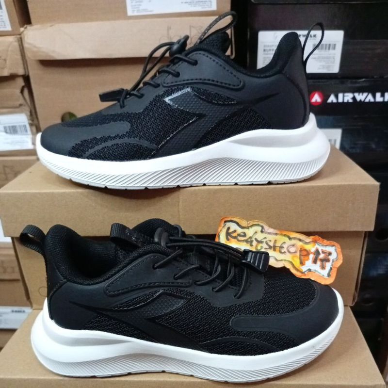 Sepatu anak Diadora Katama black Jr kids running shoes original