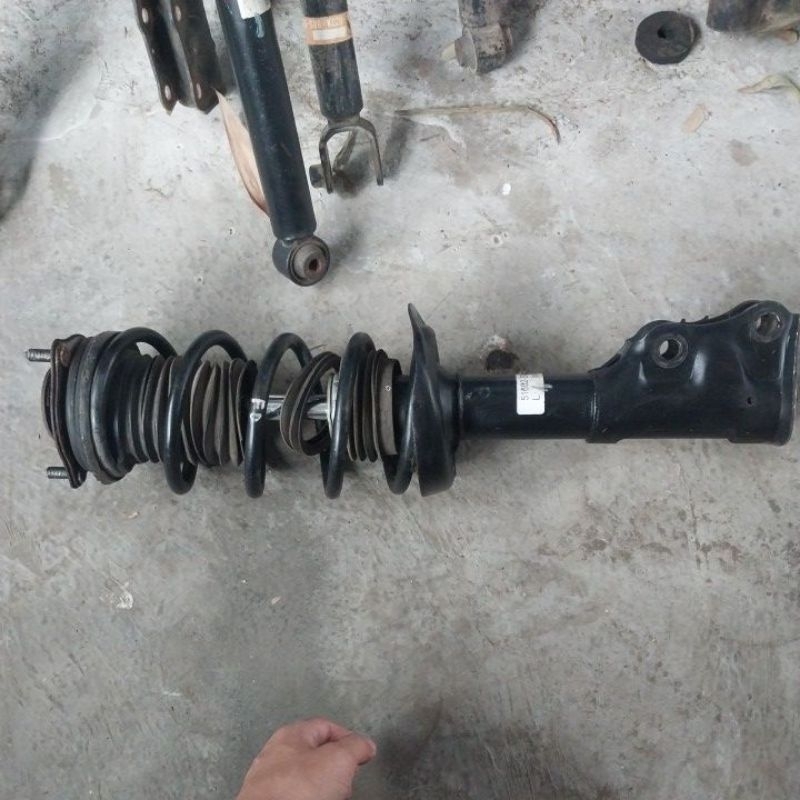 shock depan kiri civic fd