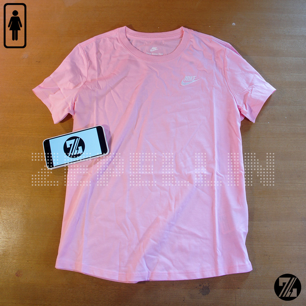 BAJU / KAOS TSHIRT NIKE WOMEN'S SPORTSWEAR CLUB ESSENTIAL TEE ORIGINAL