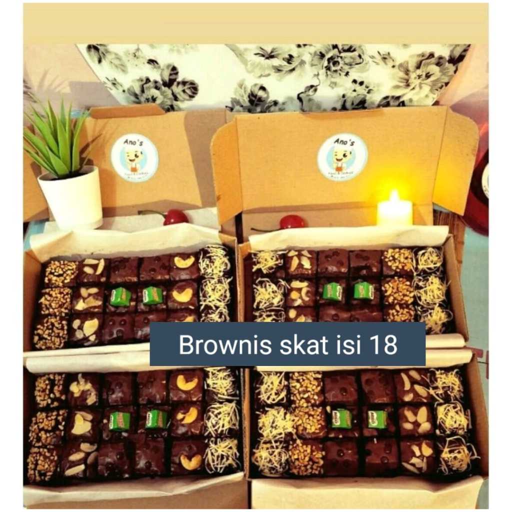 

Brownis dark coklat banyak toping 20x10 skat ( isi 18 pcs )