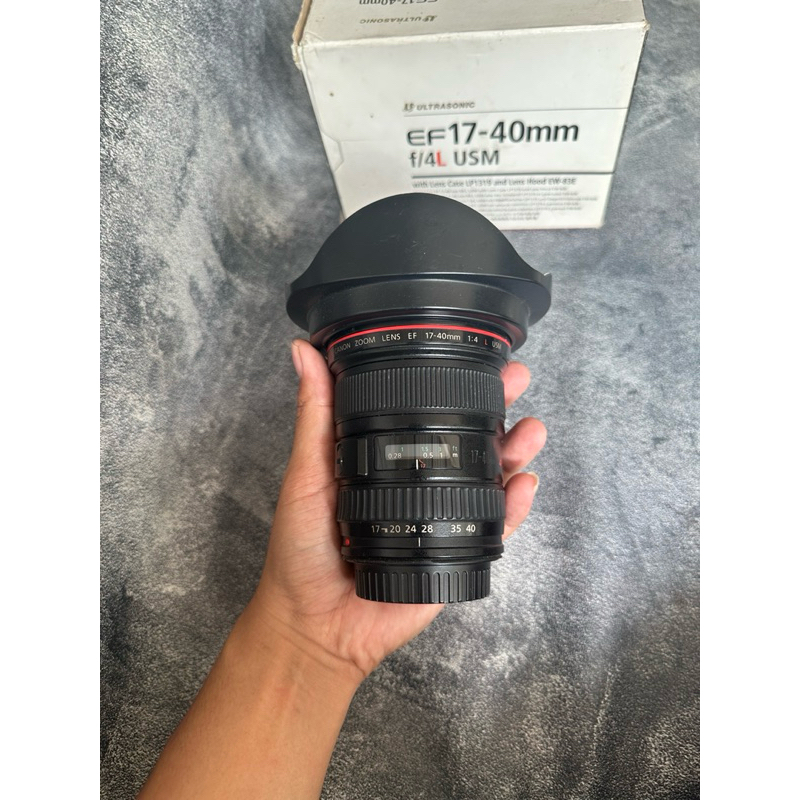 Lensa Canon 17-40 F4