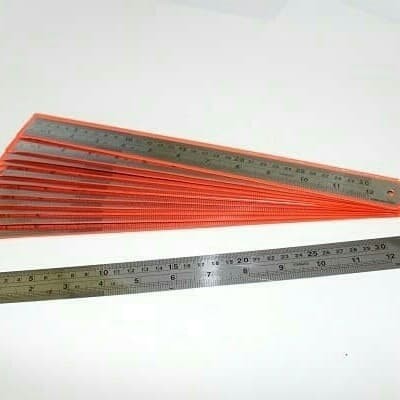 

Penggaris mistar ruler steel besi 30 cm