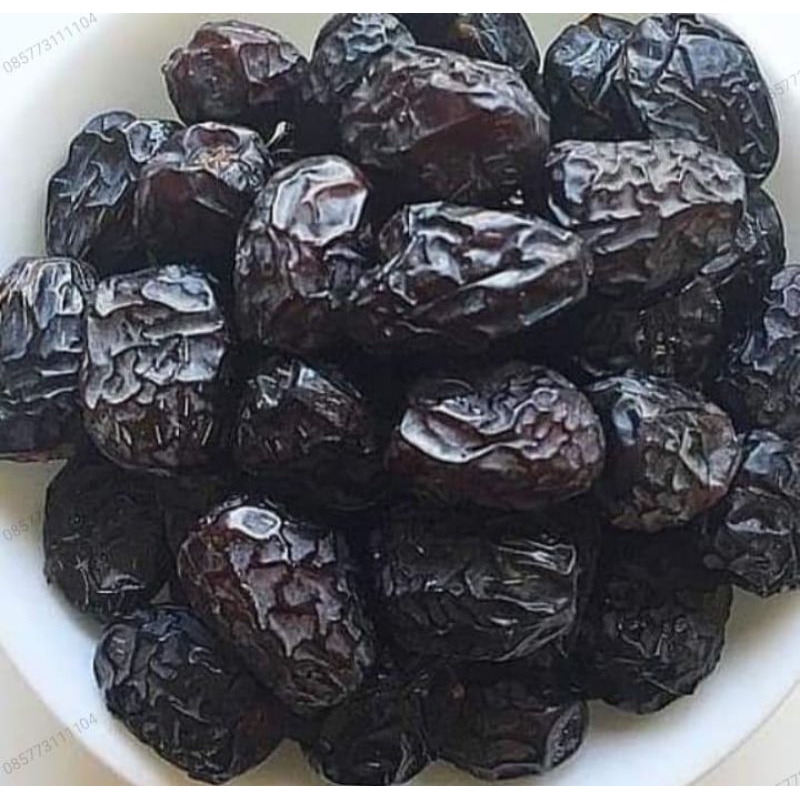 

KURMA Nabi 1 kg/ Al ajwa Al madinah munawwara 1 kg/ KURMA ajwa premium