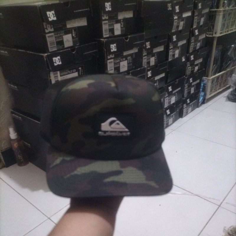 Topi Quiksilver colour army original