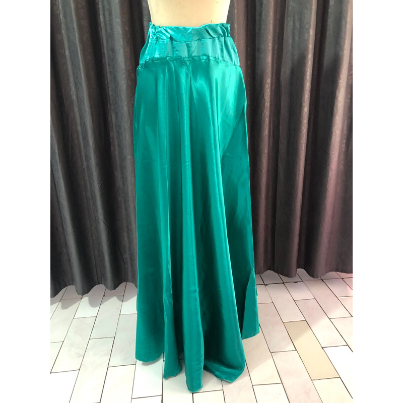 Rok bawahan kebaya bahan satin preloved