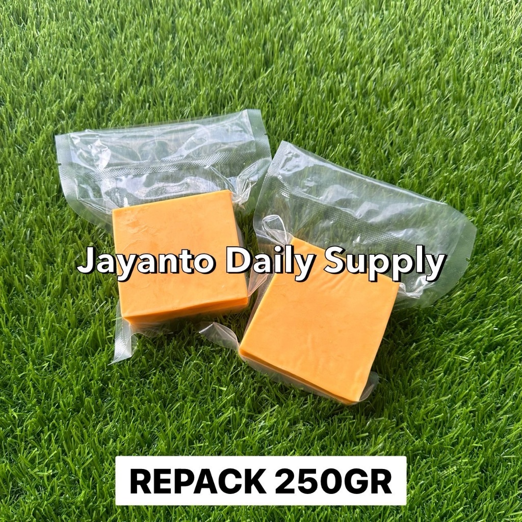 

BLOCK RED CHEDDAR CHEESE 250GR / ORANGE CHEDDAR - 100% HALAL