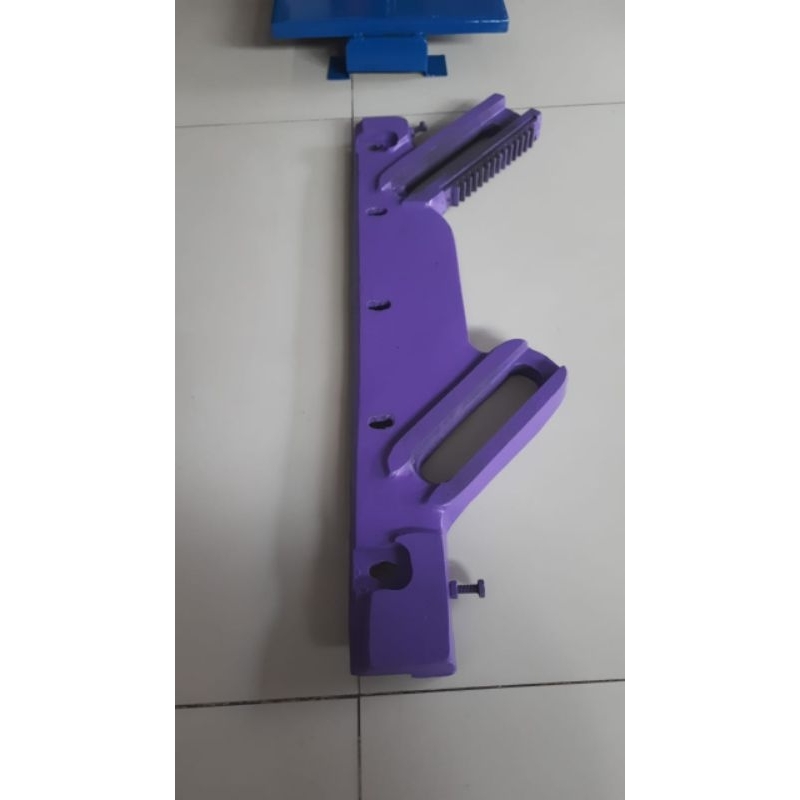 

Dudukan Tempat Mata Pisau Potong Pemotong Kertas A3 Eagle Brand Paper Cutting Knife Holder