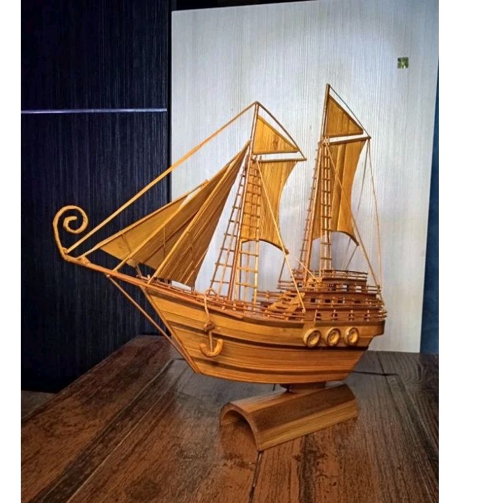 MINIATUR KAPAL/MINIATUR KAPAL PINISI/MINIATUR DARI BAMBU/MINIATUR KAPAL LAUT/MINIATUR PINISHI/KERAJI