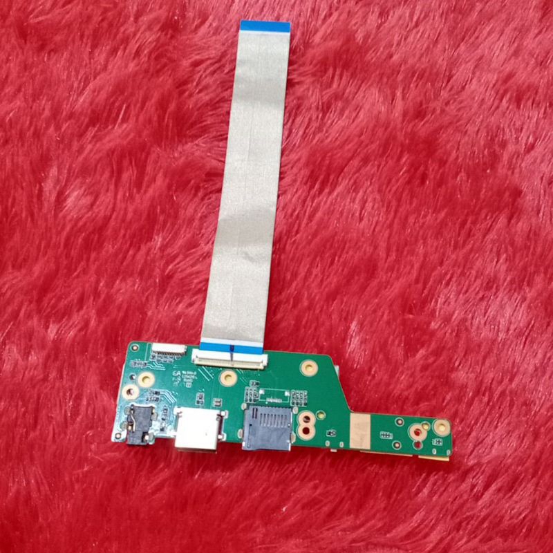 childboard laptop Axioo Mybook 11 Lite