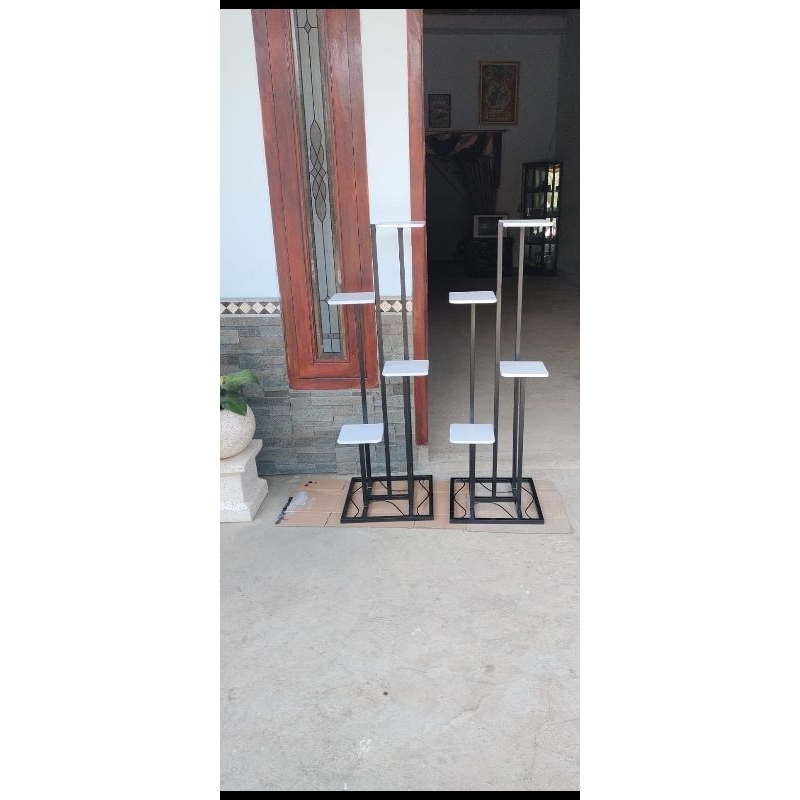 RAK BUNGA STANDING POT BESI HOLLOW 4 SUSUN