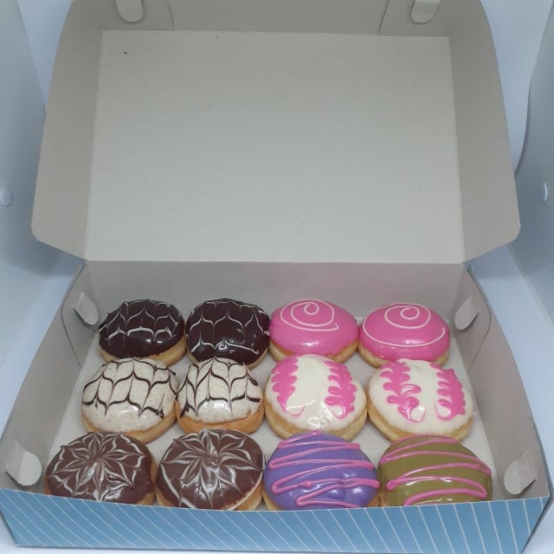 

DONAT MINI 1 LUSIN 12PCS TOPPING GLAZE