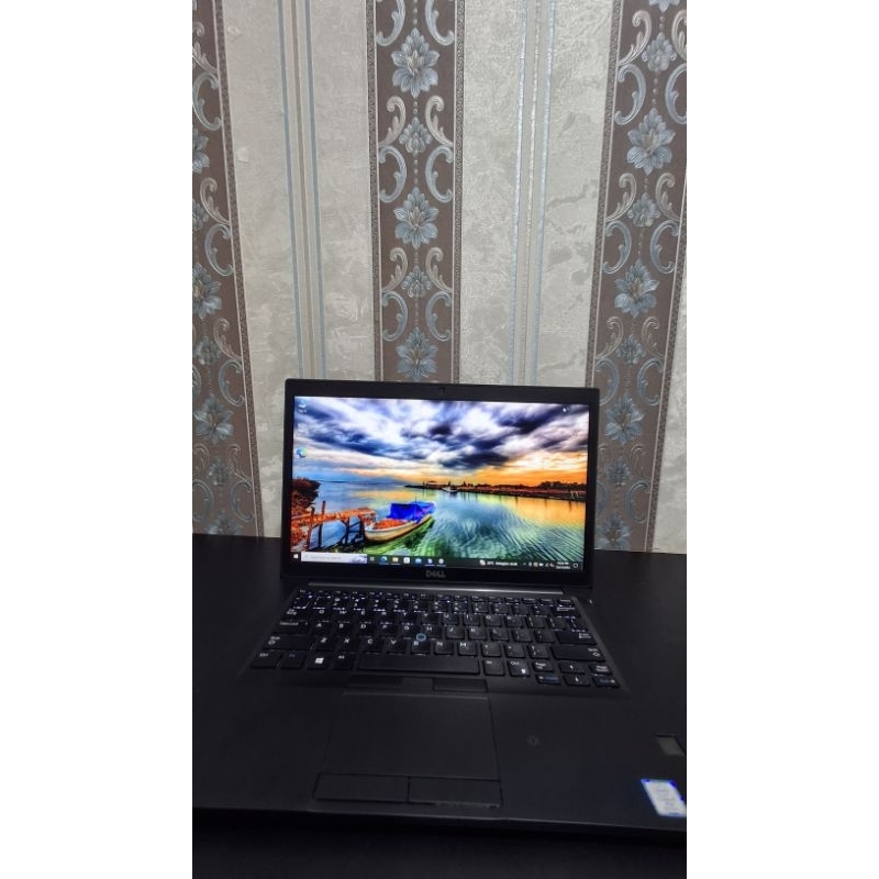 ULTRABOOK DELL LATITUDE 7490 CORE i7 G8 RAM 16GB- SSD 512GB // BACKLITE