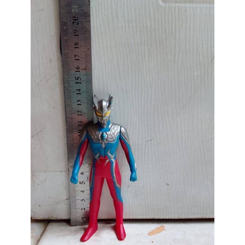 Action figure Ultraman Zero Beyond figur langka original bandai second brand toy ultra hero mainan a