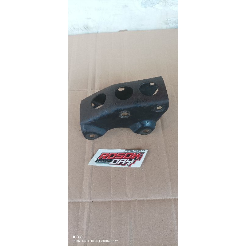 Pangkon Mesin Megapro Primus Original Breket Pangkon Mesin Depan Megapro Primus Mp Primus Original