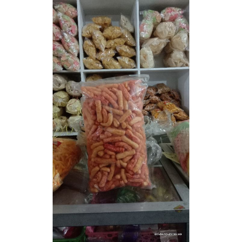 

Kerupuk Tongkol Pedas