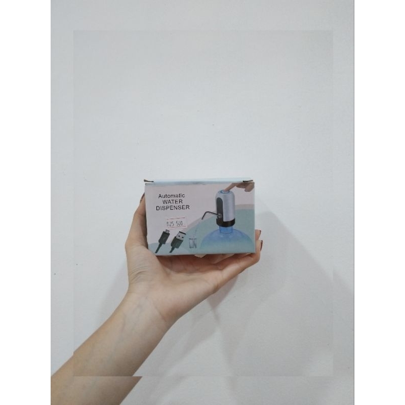 AUTOMATIC WATER DISPENSER