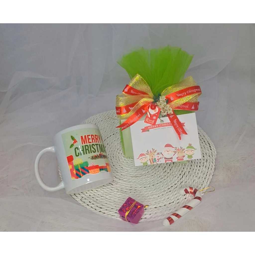 

Hampers natal / Parcel natal / Bingkisan natal / Kado Natal / Hadiah Natal / Buah Tangan Natal