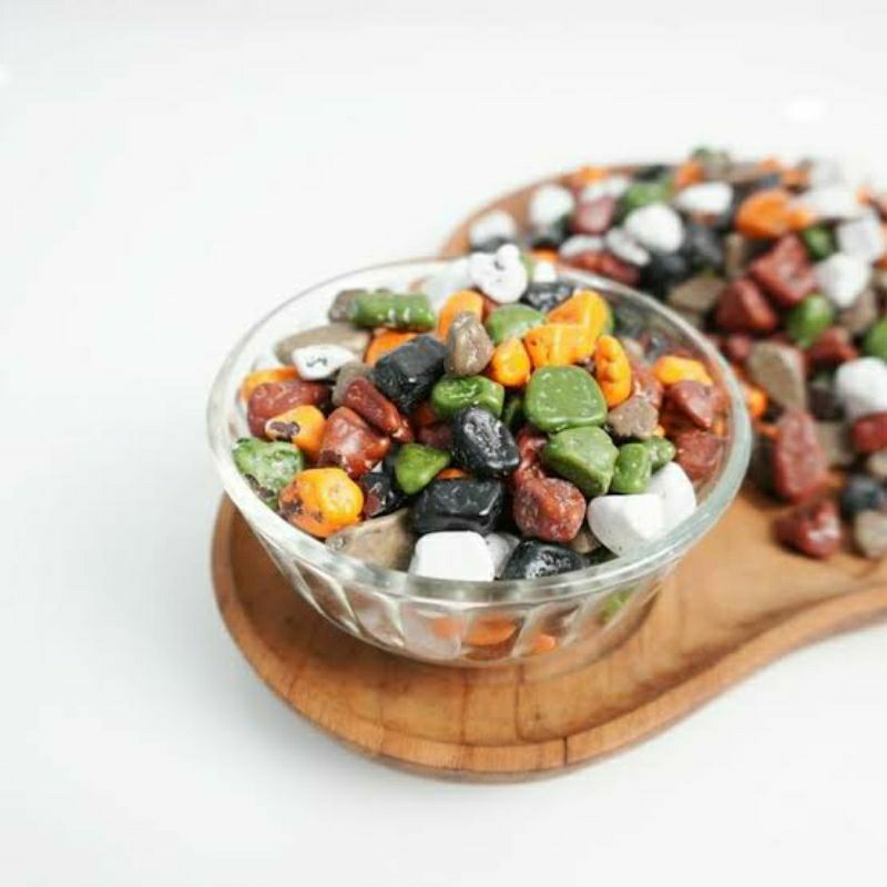 

Jajanan Arab Serba 100 Gr - Coklat Krikil ,Kismis ,Kacang Arab ,Kurma dll