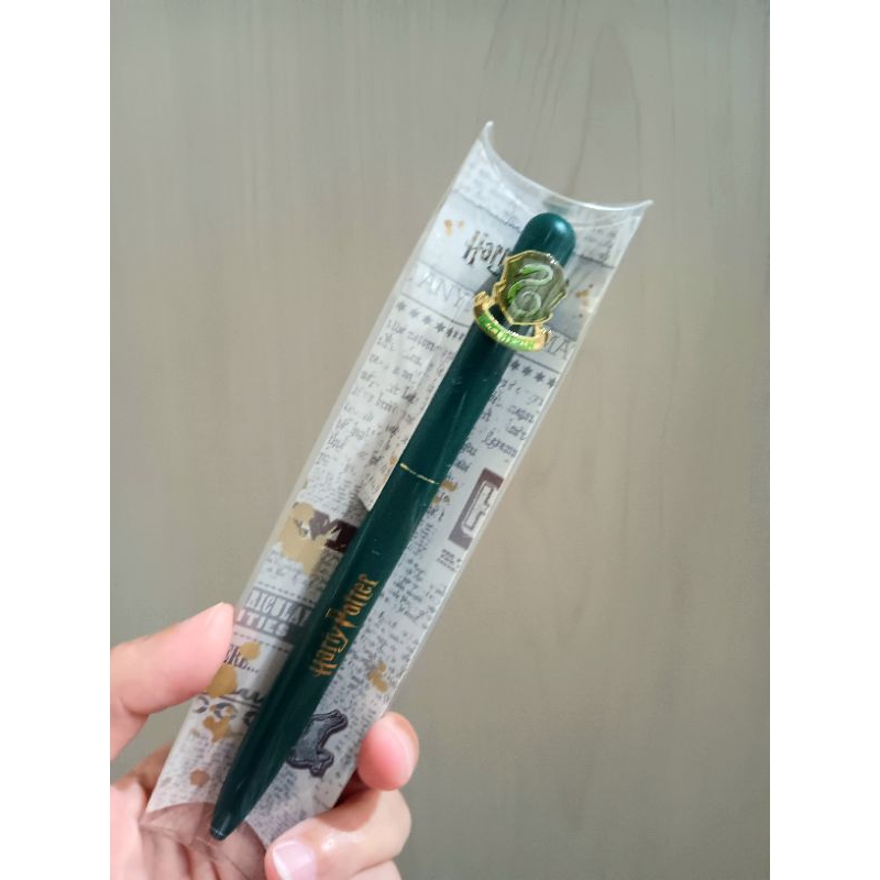 

READYSTOCK Harry Potter Ballpoint Pen 1.0mm syltherin
