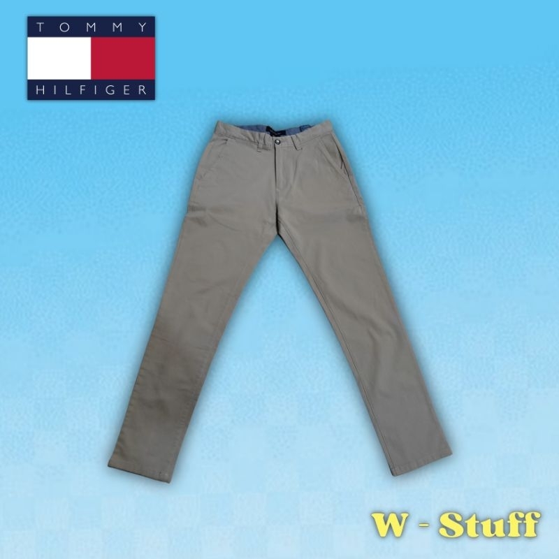 Tommy Hilfiger - Slim Fit Essential Solid Chino
