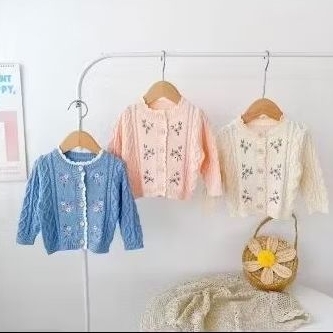 sweater bayi perempuan