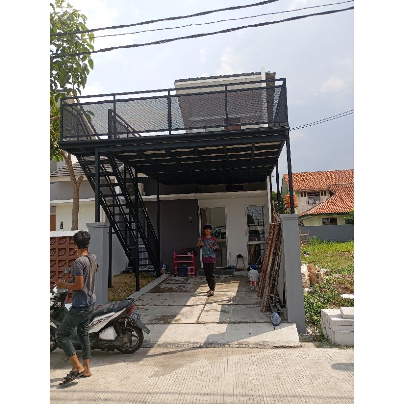 Mezzanine outdoor