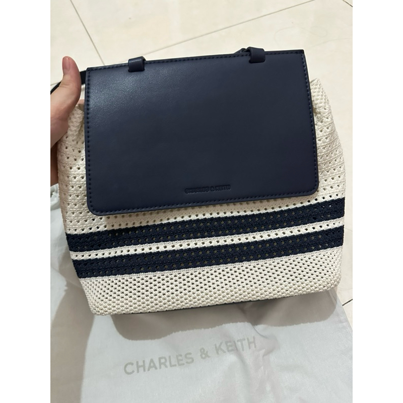 Preloved Tas Charles & Keith Bagpack Original 100% (Boleh Nego)