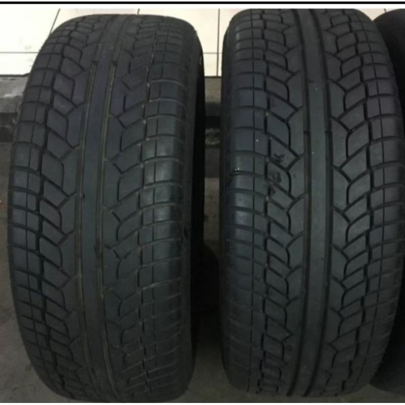 Ban Mobil Copotan Ring 20 Merek Achilles Ukuran 265/50 R20 Second Tubles